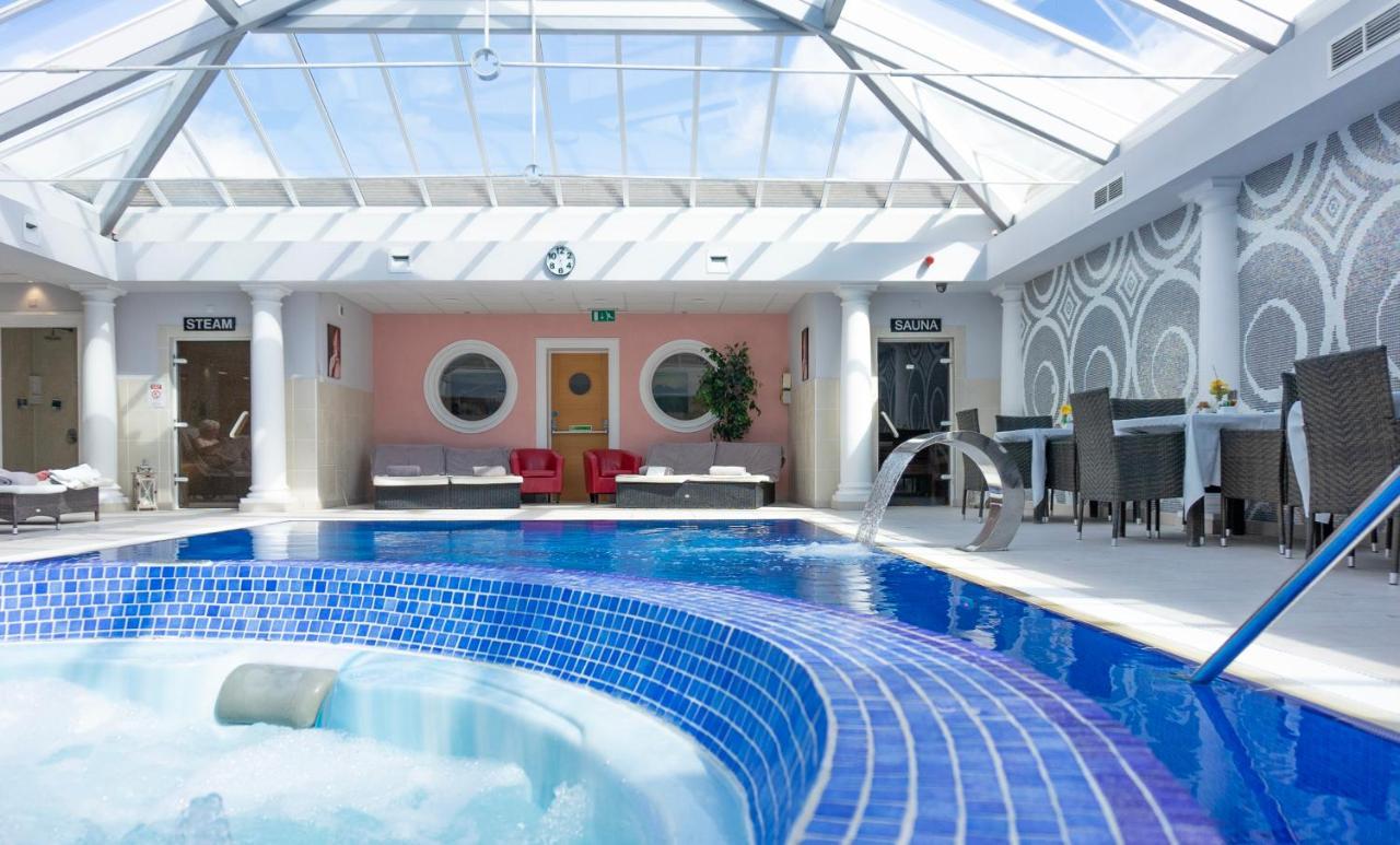 Dudsbury Golf Club - Hotel And Spa Ferndown Buitenkant foto