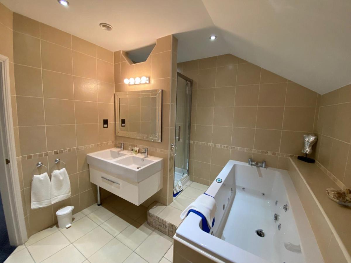 Dudsbury Golf Club - Hotel And Spa Ferndown Buitenkant foto